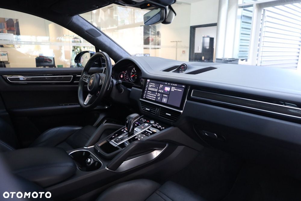 Porsche Cayenne - 10