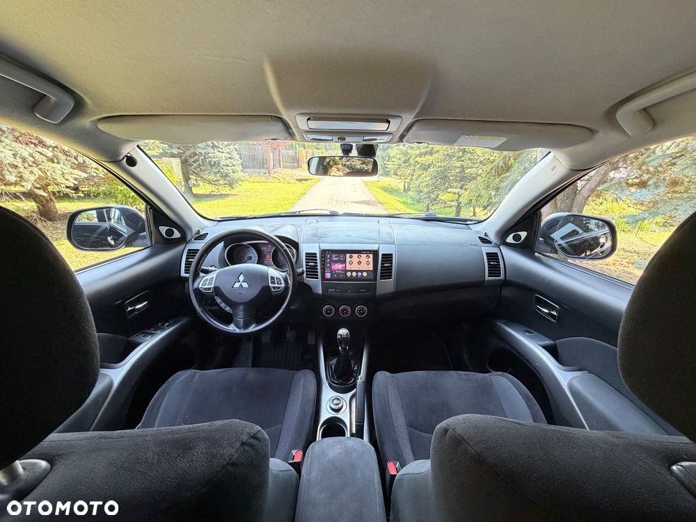 Mitsubishi Outlander 2.0 DID Intense + - 16