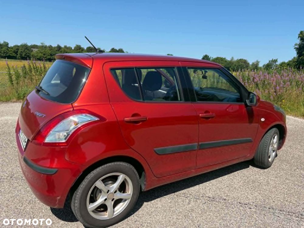 Suzuki Swift - 6