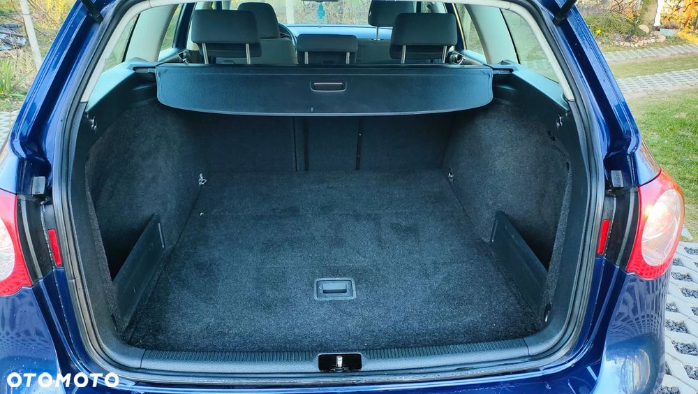 Volkswagen Passat 1.8 TSI Exclusive - 18