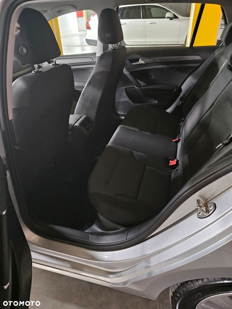 Volkswagen Golf - 7
