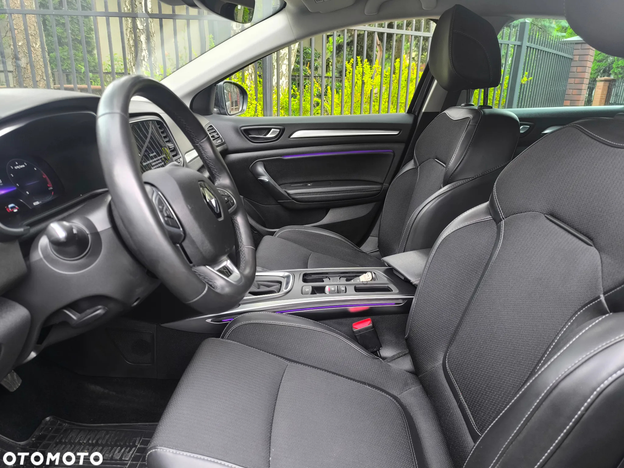 Renault Megane 1.3 TCe FAP Techno EDC - 38