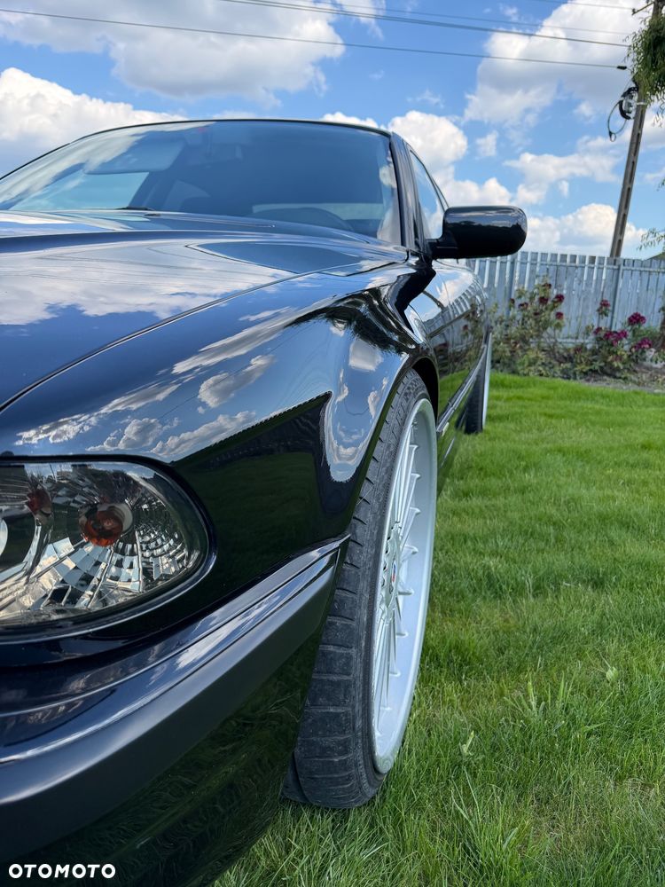 BMW Seria 7 - 5