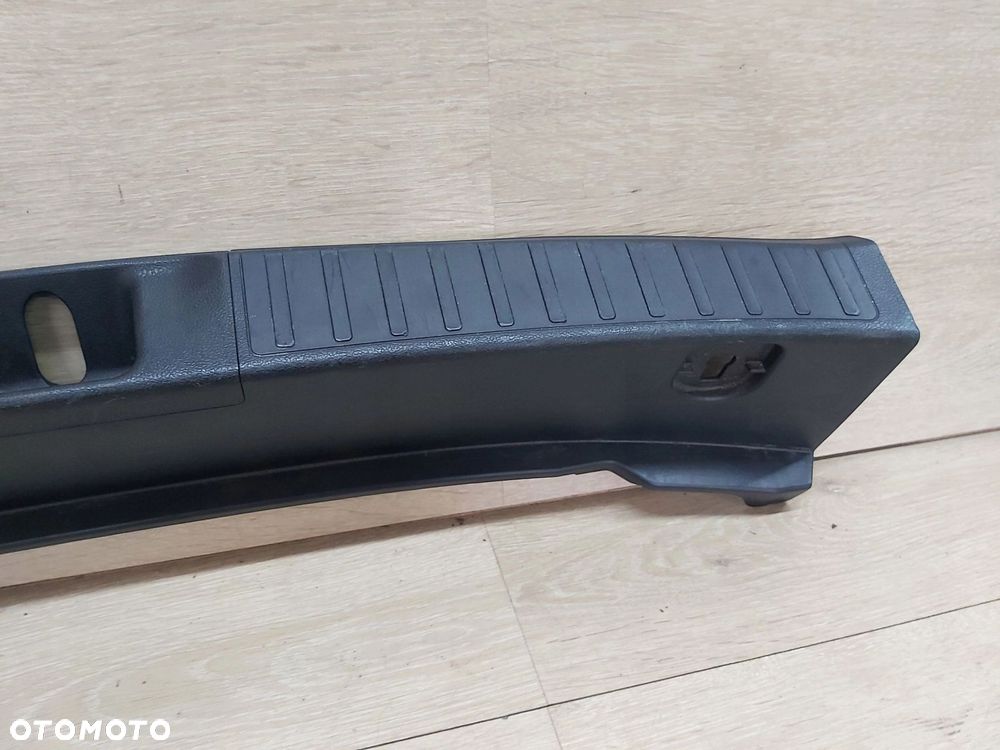 Toyota Prius IV 1,8 xw50 osłona pasa tylnego bagażnika 64716-47110 - 4