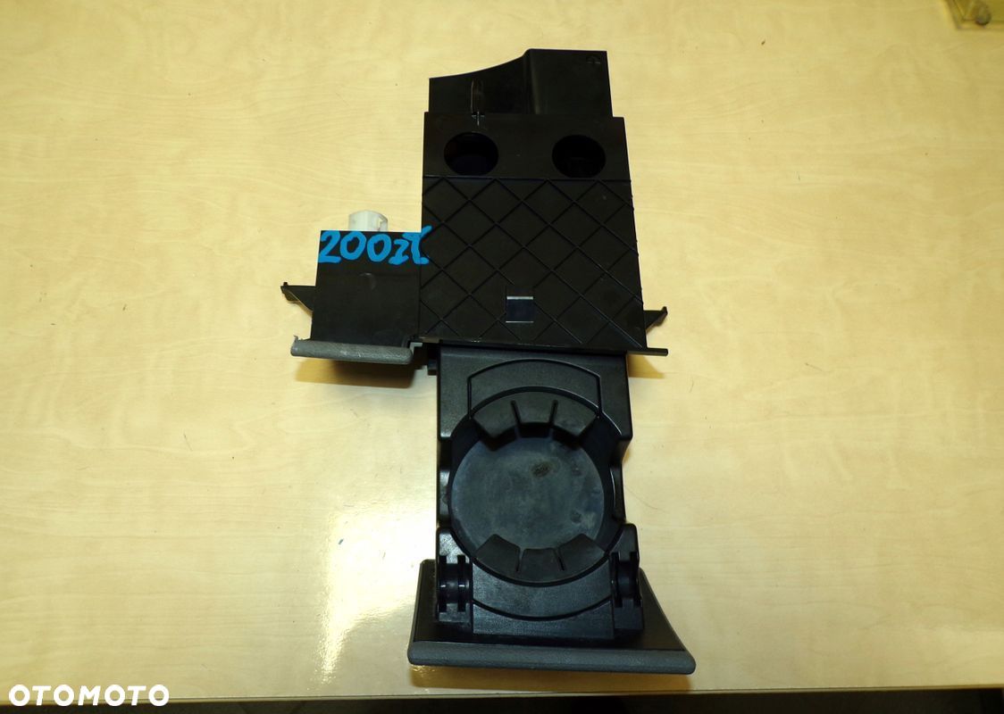 VW T5 Transporter 03- ZAPALNICZKA PODSTAWKA UCHWYT NA KUBKI Cup Holder - 1