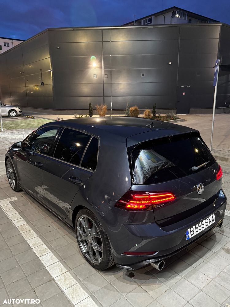 Volkswagen Golf 2.0 TSI GTI - 7