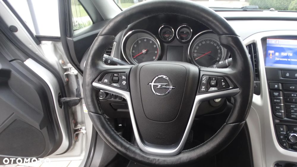 Opel Astra 1.4 T Enjoy - 21