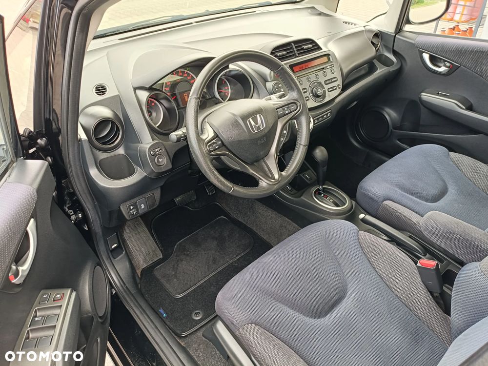 Honda Jazz 2011 photo 5