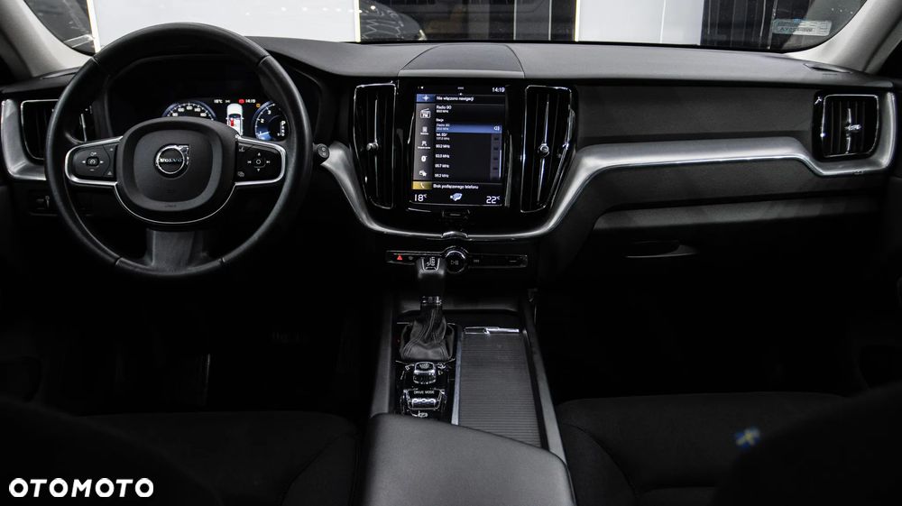 Volvo XC 60 T4 Momentum - 13