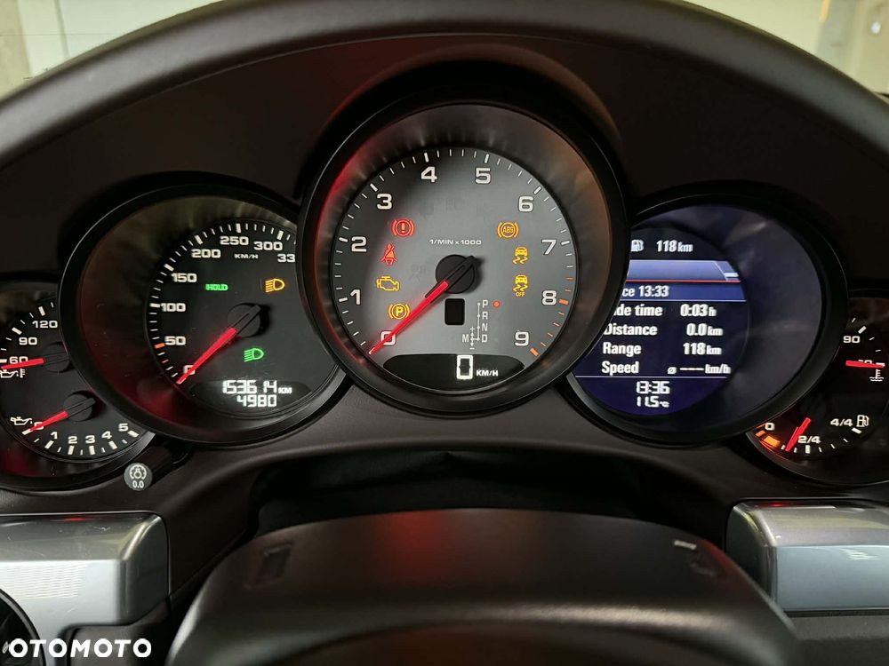 Porsche 911 Carrera S PDK - 9