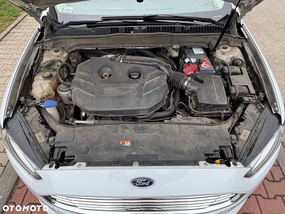 Ford Mondeo 2.0 EcoBoost Titanium - 24