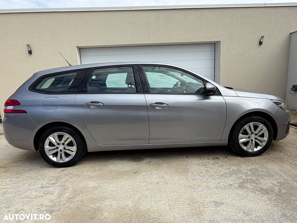 Peugeot 308 BlueHDi FAP 130 EAT8 Stop & Start Allure Pack - 4