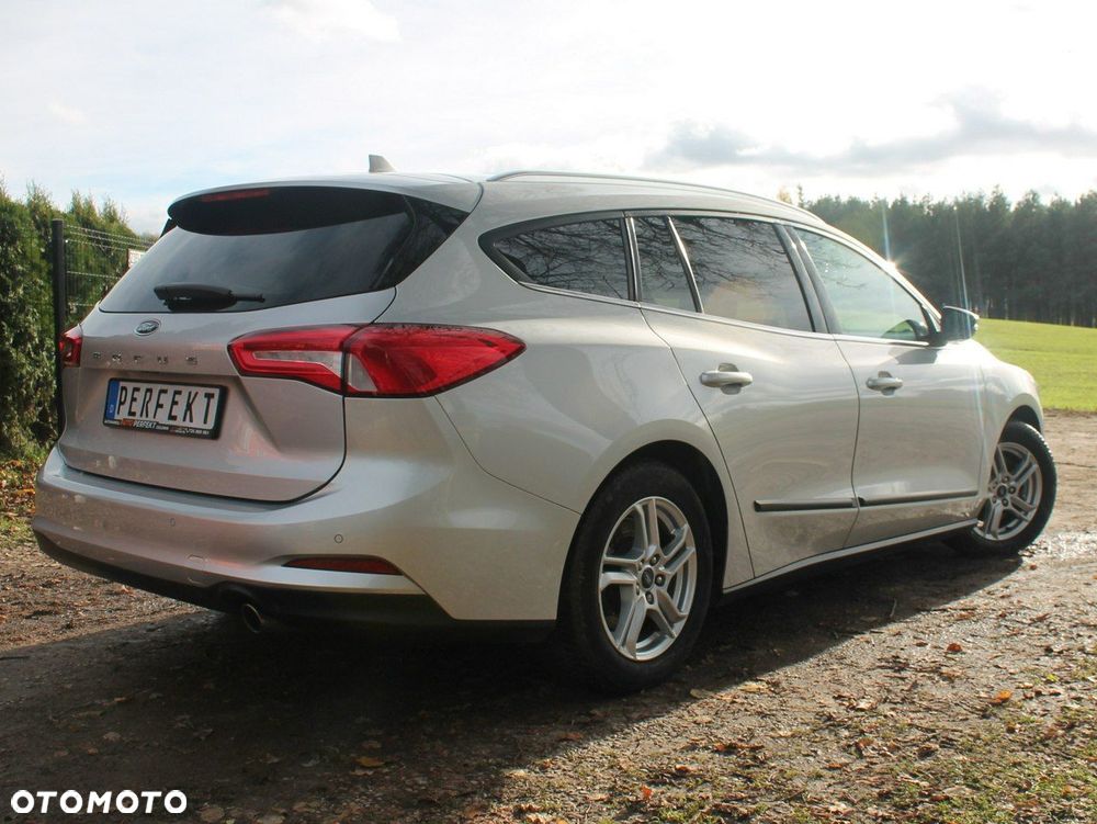 Ford Focus - 24