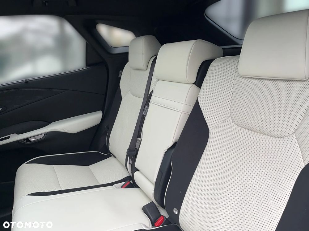 Lexus RX - 6