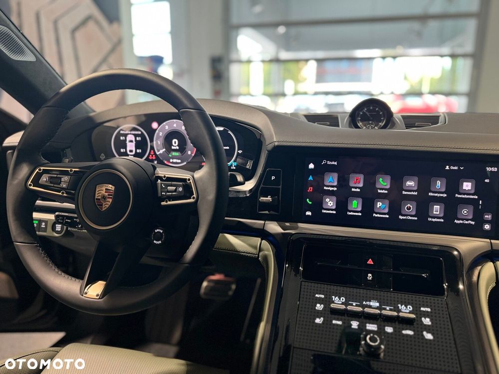 Porsche Panamera - 22