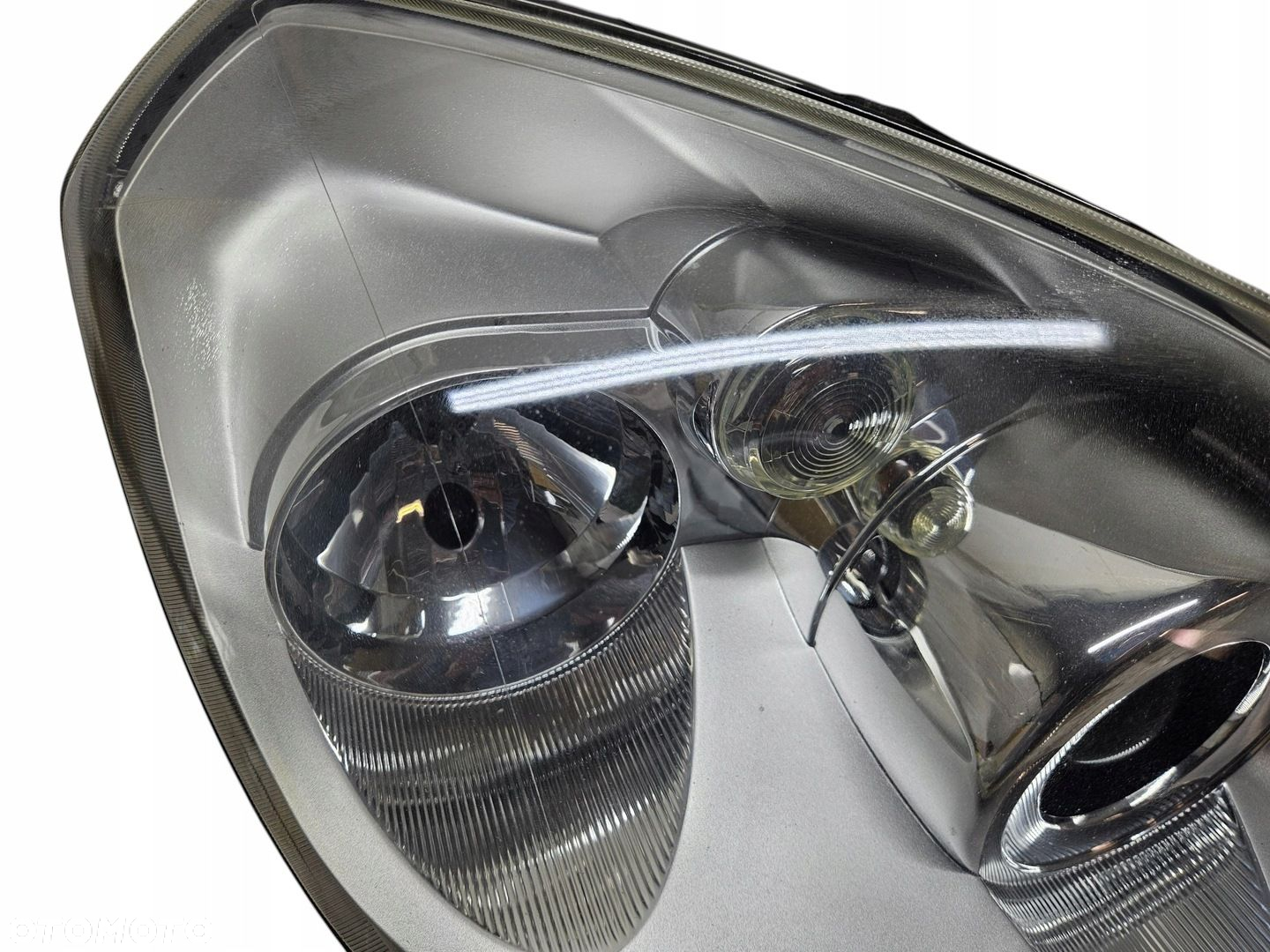 OPEL TIGRA II B LAMPA PRZOD PRAWA SOCZEWKA EU 93162202 - 4