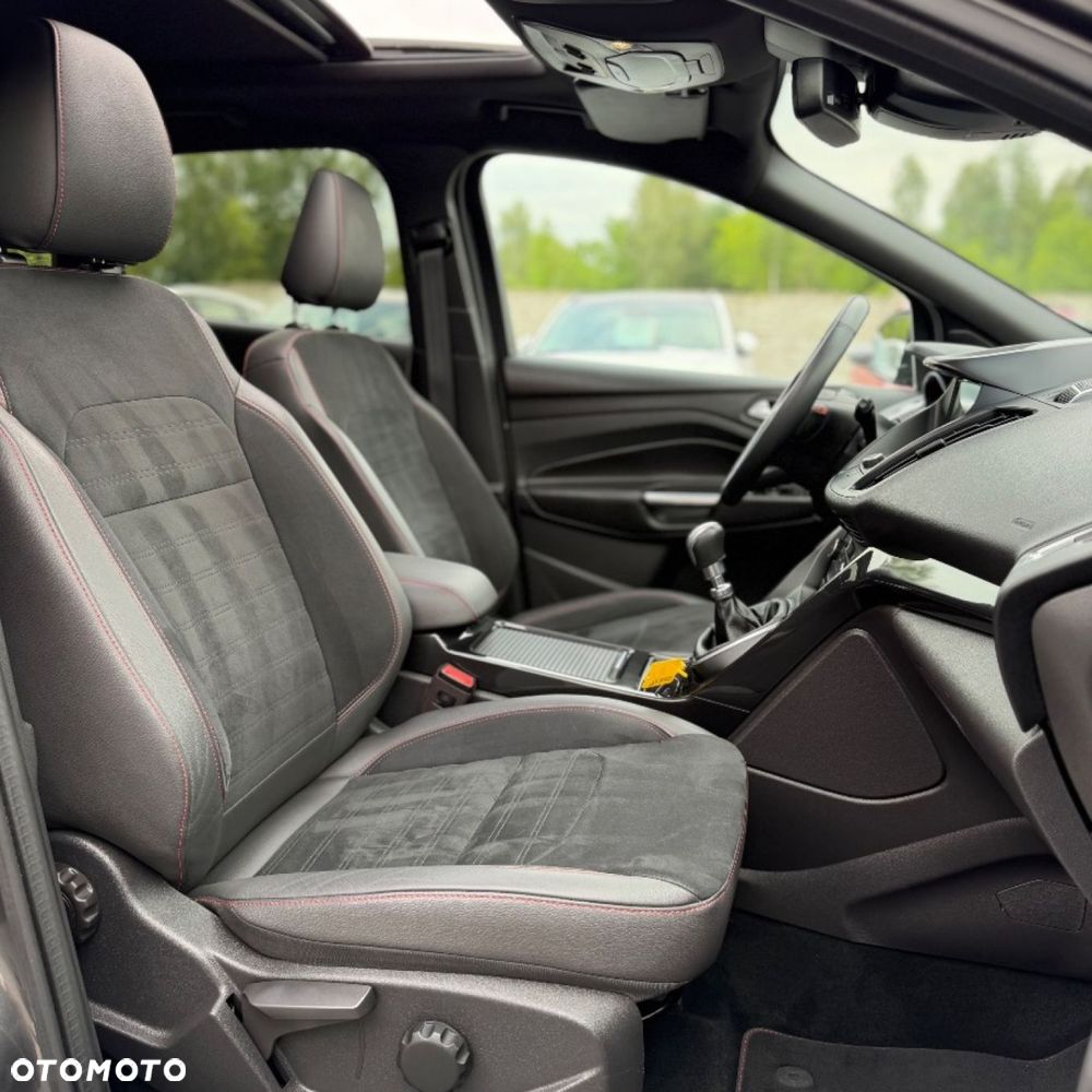 Ford Kuga - 31