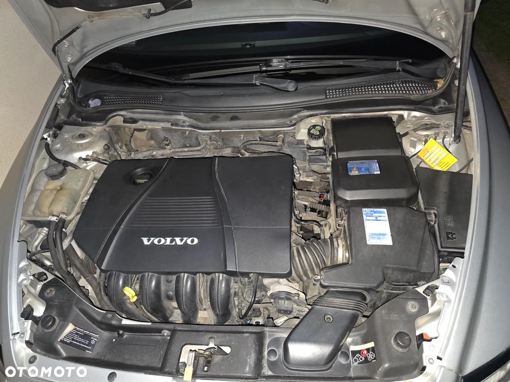 Volvo V50 1.8 Momentum - 22