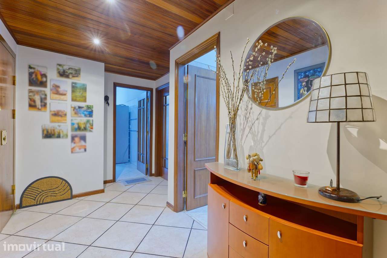 Apartamento T3 com excelentes áreas e uma vista deslumbrante... - Grande imagem: 3/25