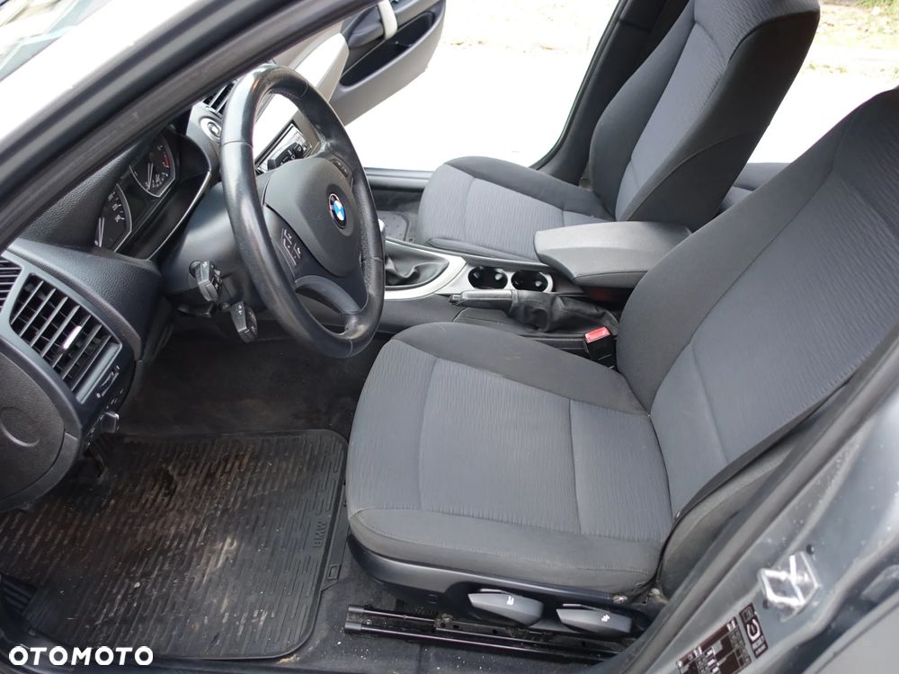 BMW Seria 1 116i Edition Sport - 11