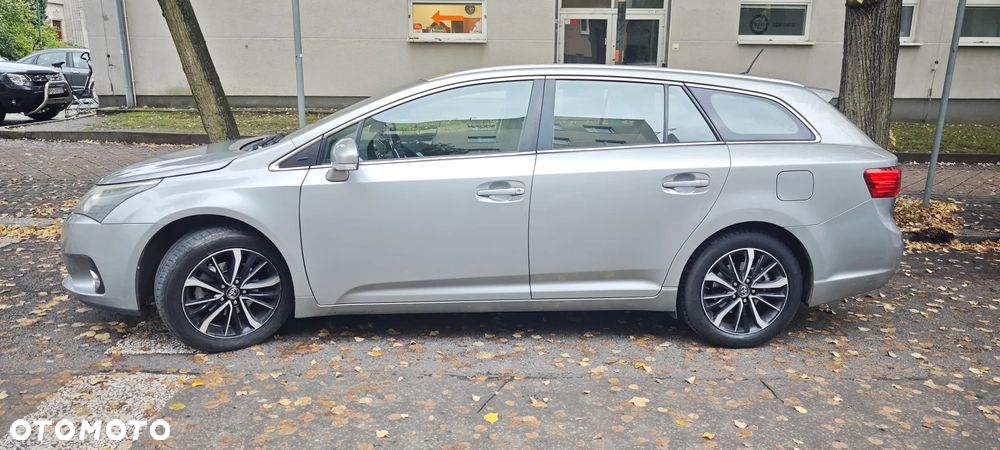 Toyota Avensis Combi 1.8 Comfort - 5