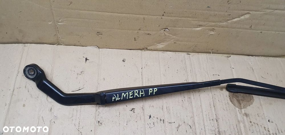 Ramie wycieraczki prawy przód wycieraczka Nissan Almera 28886BN002 - 2