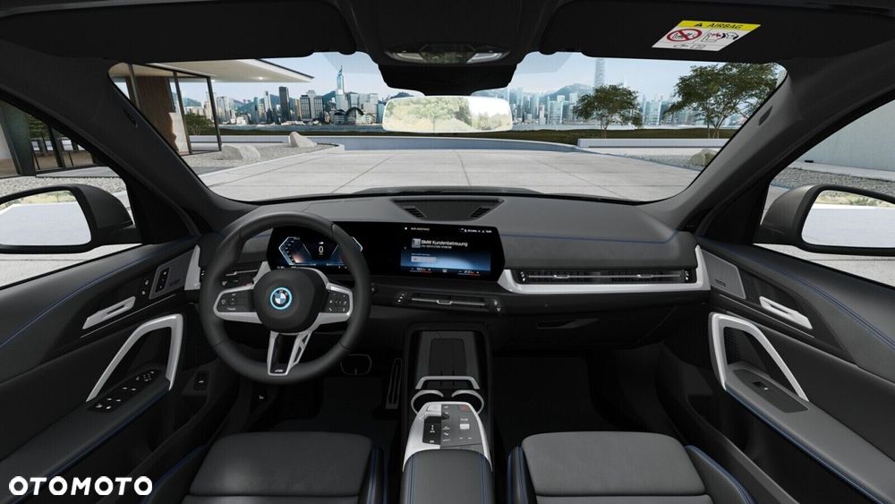 BMW iX1 - 9
