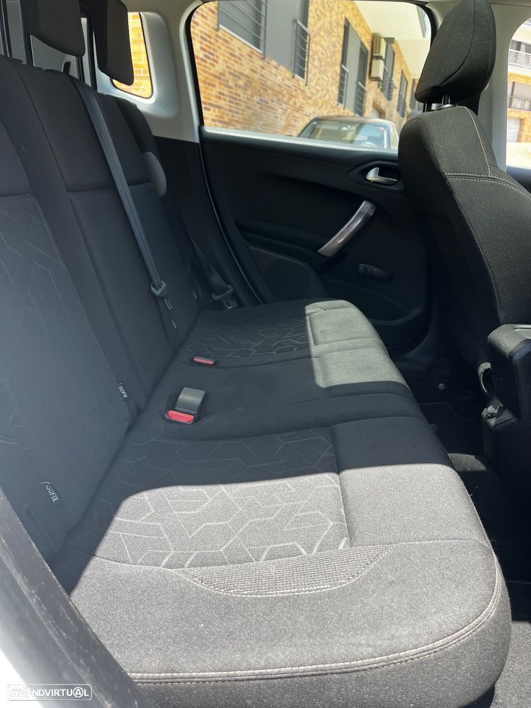 Peugeot 2008 PureTech 82 Style - 13