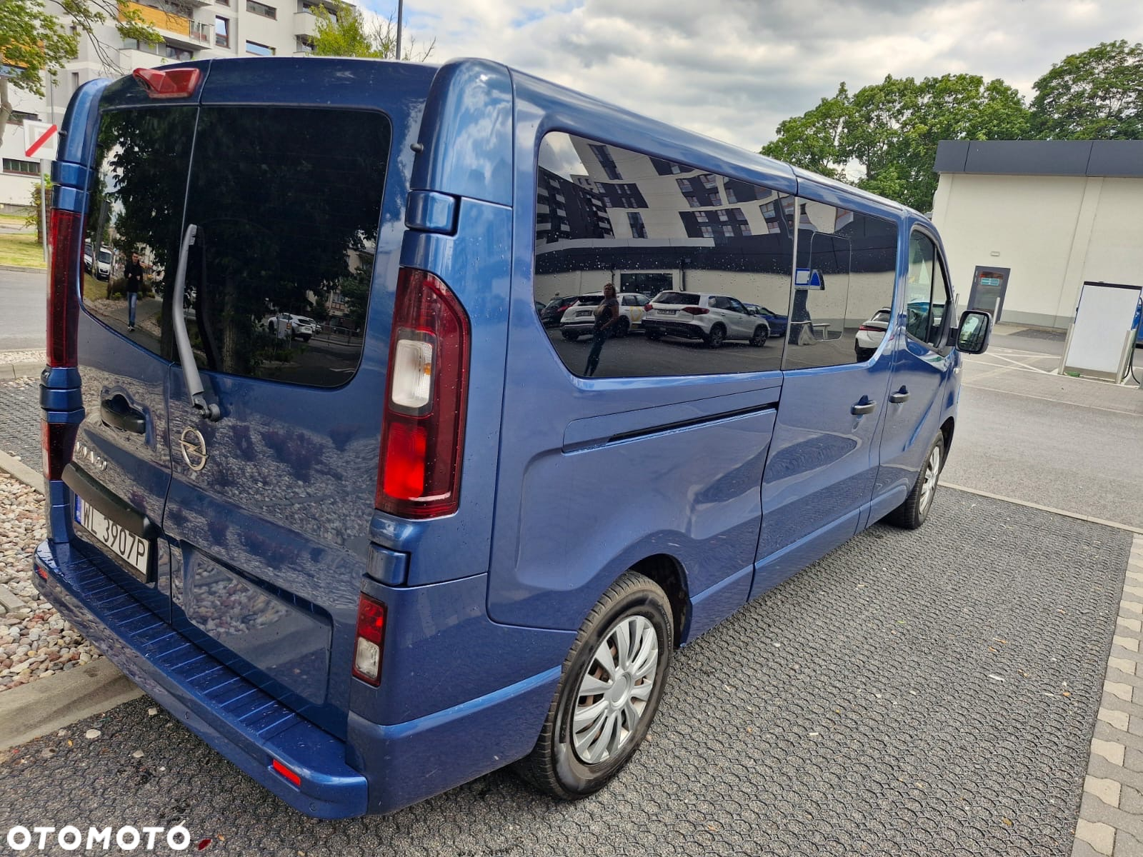 Opel Vivaro L2H1 2,9t Elegance - 4