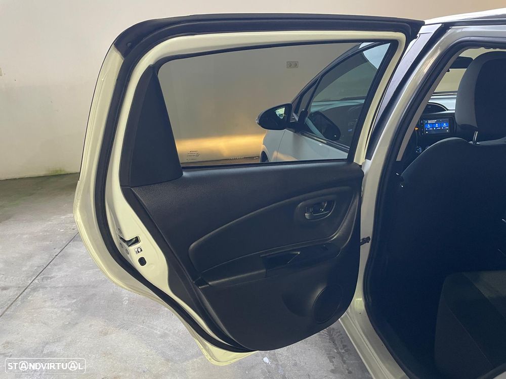 Toyota Yaris 1.0 VVT-i Y20 Club - 22