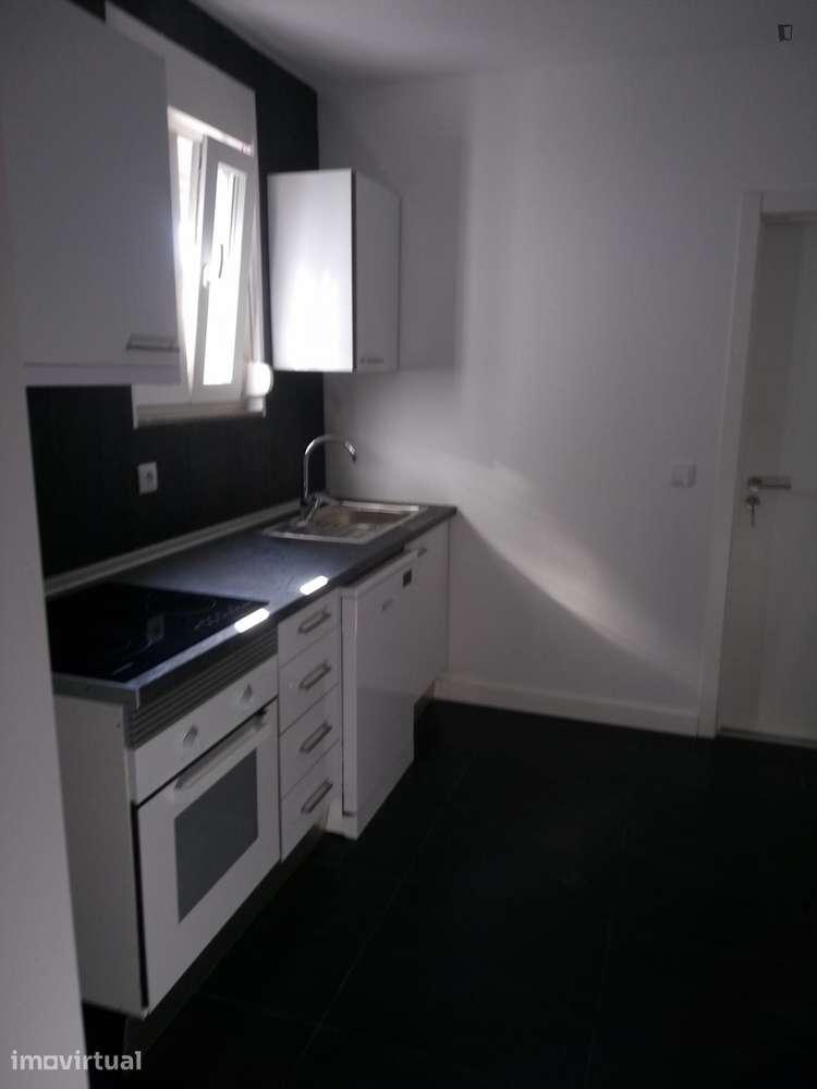 Apartamento com 2 quartos - localizado em Ramalde Porto - Grande imagem: 4/12