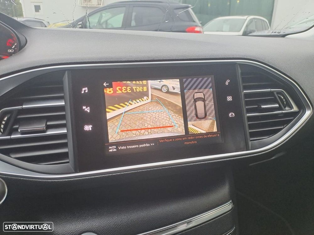 Peugeot 308 1.2 PureTech Allure J17 - 14