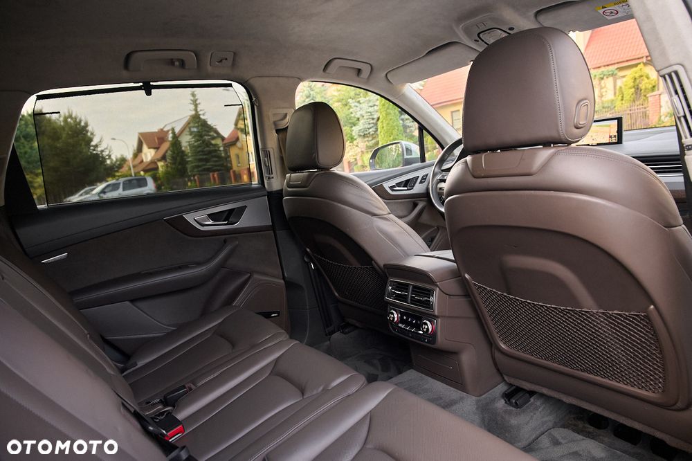 Audi SQ7 - 27