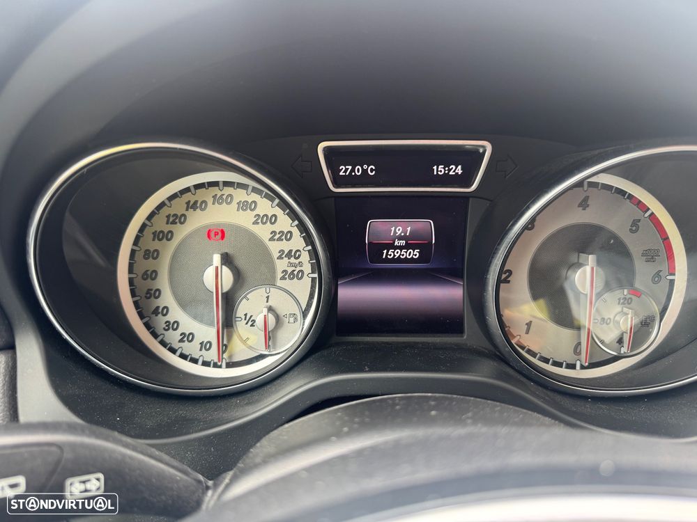 Mercedes-Benz GLA 180 CDI Urban - 5
