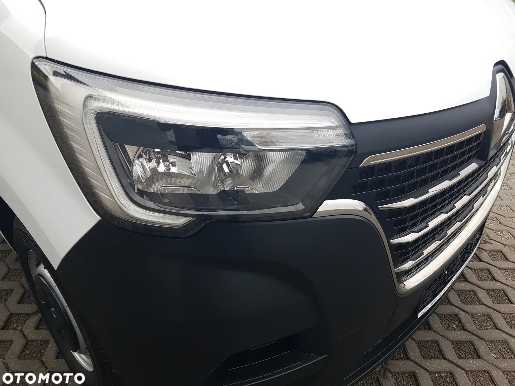 Renault MASTER 8EP CHŁODNIA 4,20x2,10x2,00 IZOTERMA AGREGAT CARRIER FUNKCJA GRZANIA KLIMA  KRAJOWY - 35