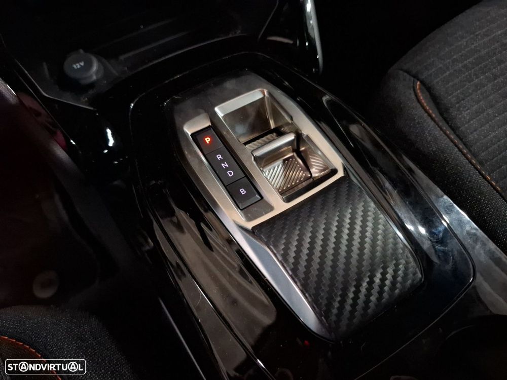 Peugeot e-2008 50 kWh SE Style - 18