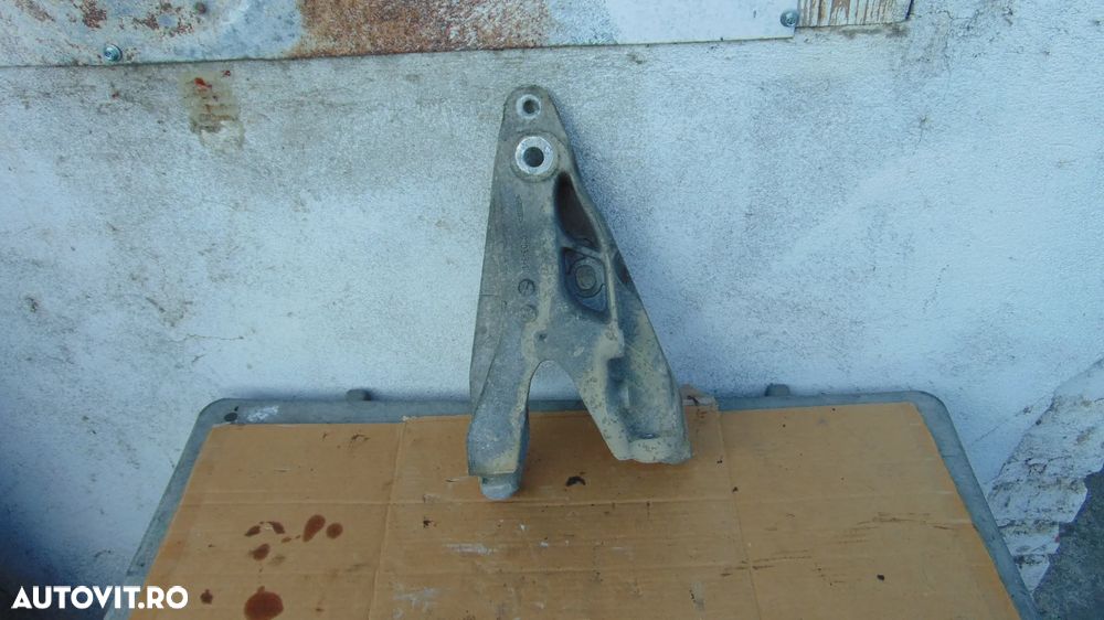 Suport motor stanga Volkswagen Transporter T5 2.0 CAA TDI ,Cod 7E0199370 - 3