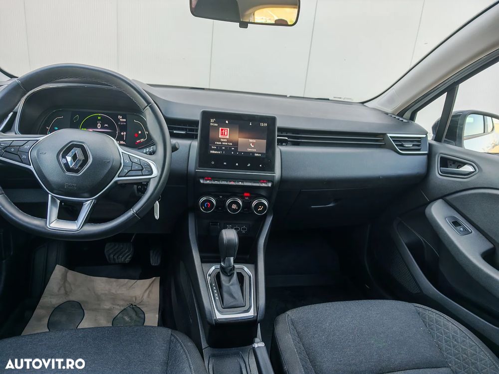 Renault Clio V full hybrid 145 Techno - 13