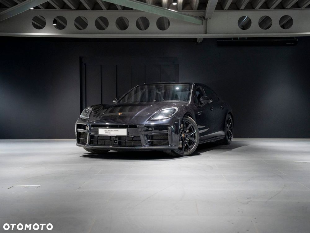 Porsche Panamera - 1