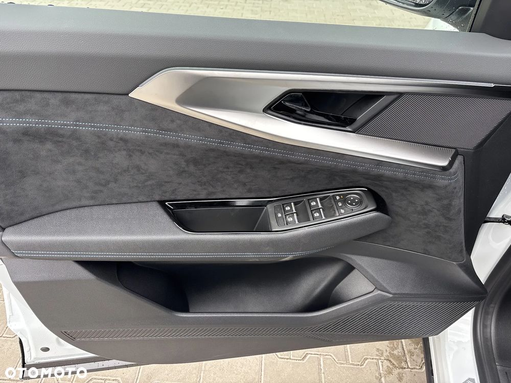 Renault Austral 1.3 TCe mHEV Esprit Alpine - 11