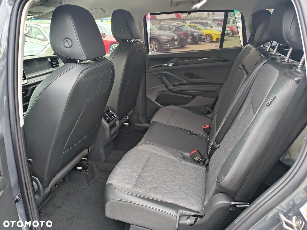 Volkswagen Tayron 2.0 TSI 4Mot Life Plus DSG - 12