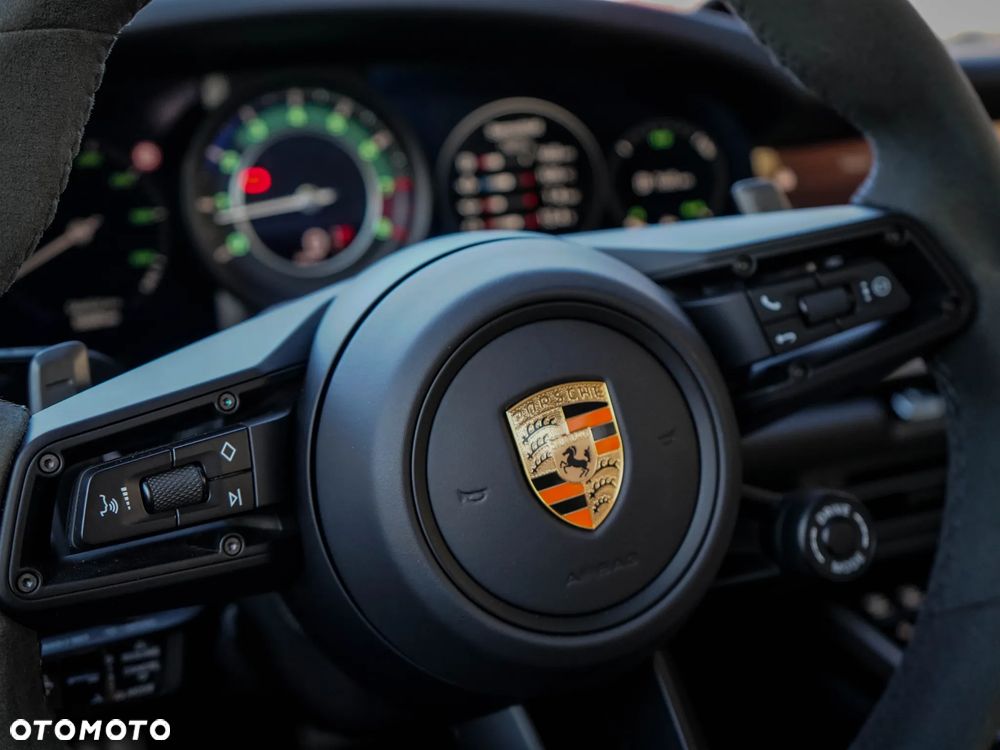 Porsche 911 Turbo 50 Years - 24