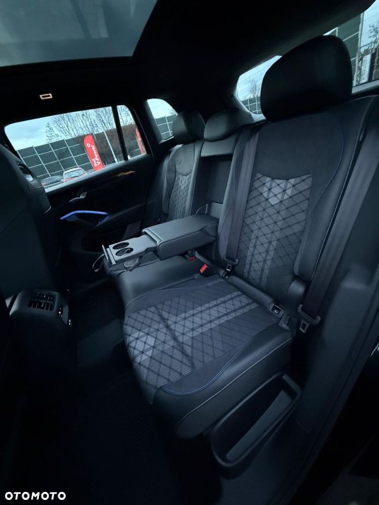 Volkswagen Tiguan - 36