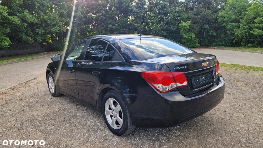 Chevrolet Cruze 1.8 LT+ - 6
