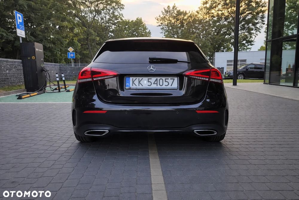 Mercedes-Benz Klasa A 200 AMG Line 7G-DCT - 4