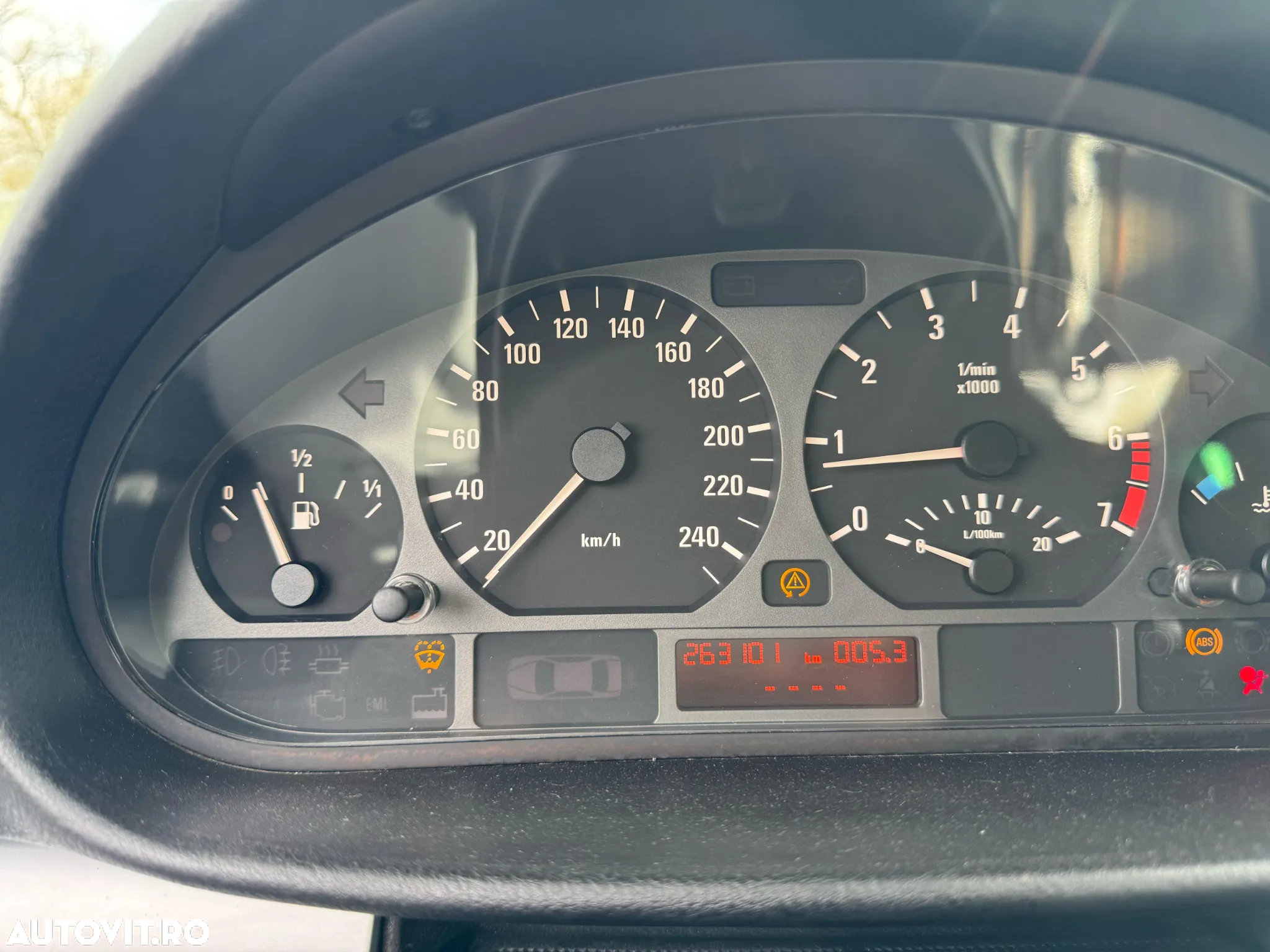 BMW Seria 3 - 24