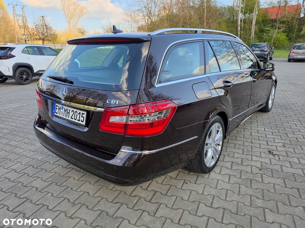 Mercedes-Benz Klasa E 250 CDI DPF BlueEFFICIENCY Avantgarde - 16