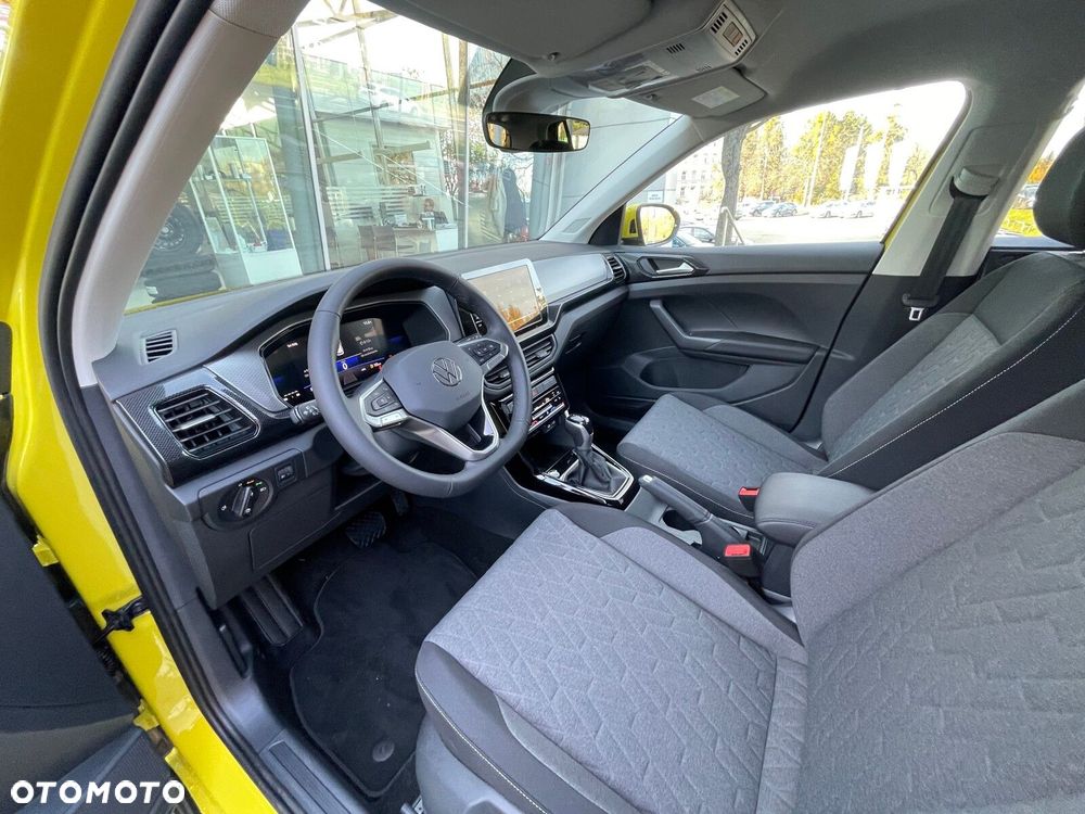 Volkswagen T-Cross - 12