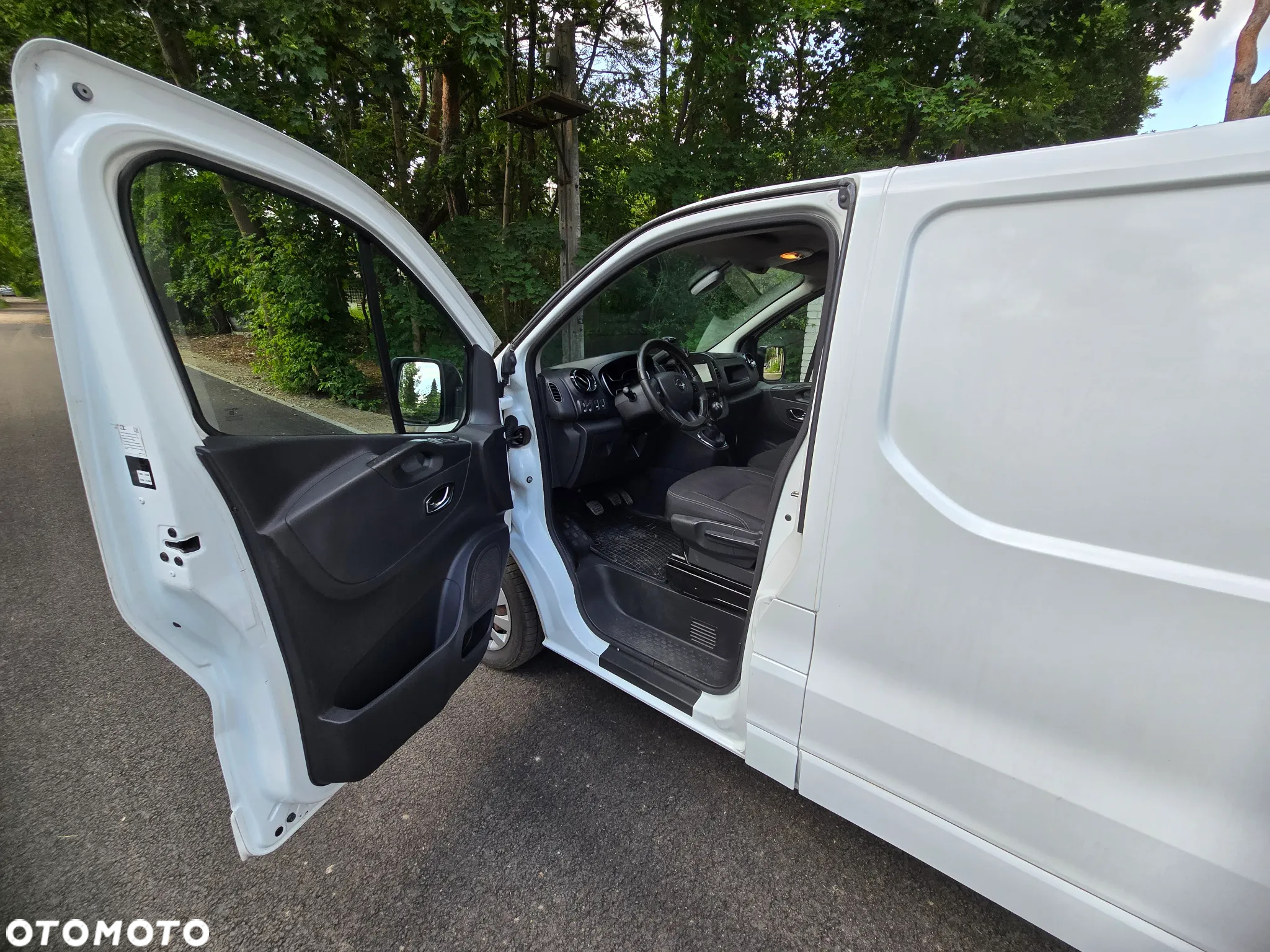 Opel VIVARO - 21