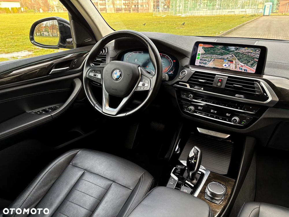 BMW X3 xDrive20d Luxury Line - 10
